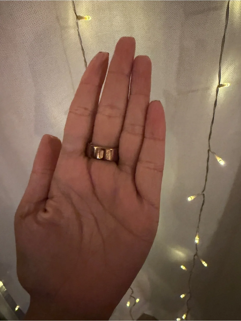 Oura Ring 4 in rose gold